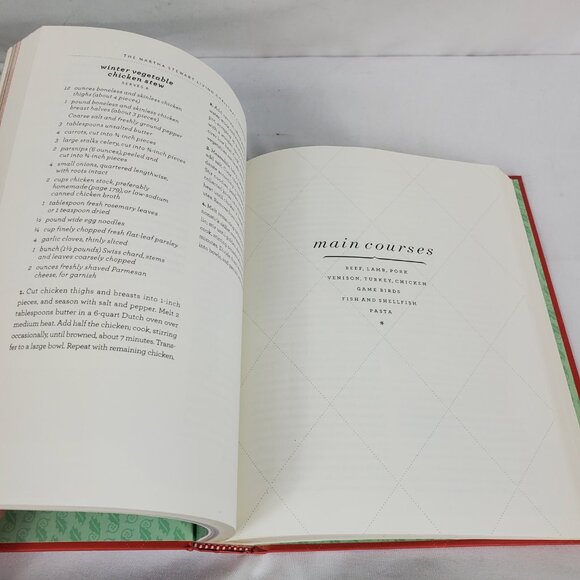 The Martha Stewart Living Christmas Cookbook by Martha Stewart Hardback - Picture 10 of 10